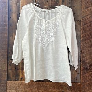 White, 100 % linen, embroidered front, 3/4 length sleeve, elastic cuff, size 1X